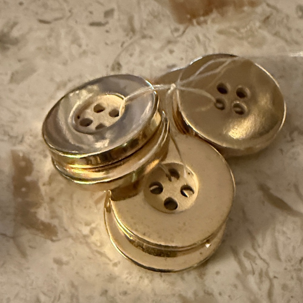 Unique Vintage Gold Buttons 
Order is 3 to 5 buttons